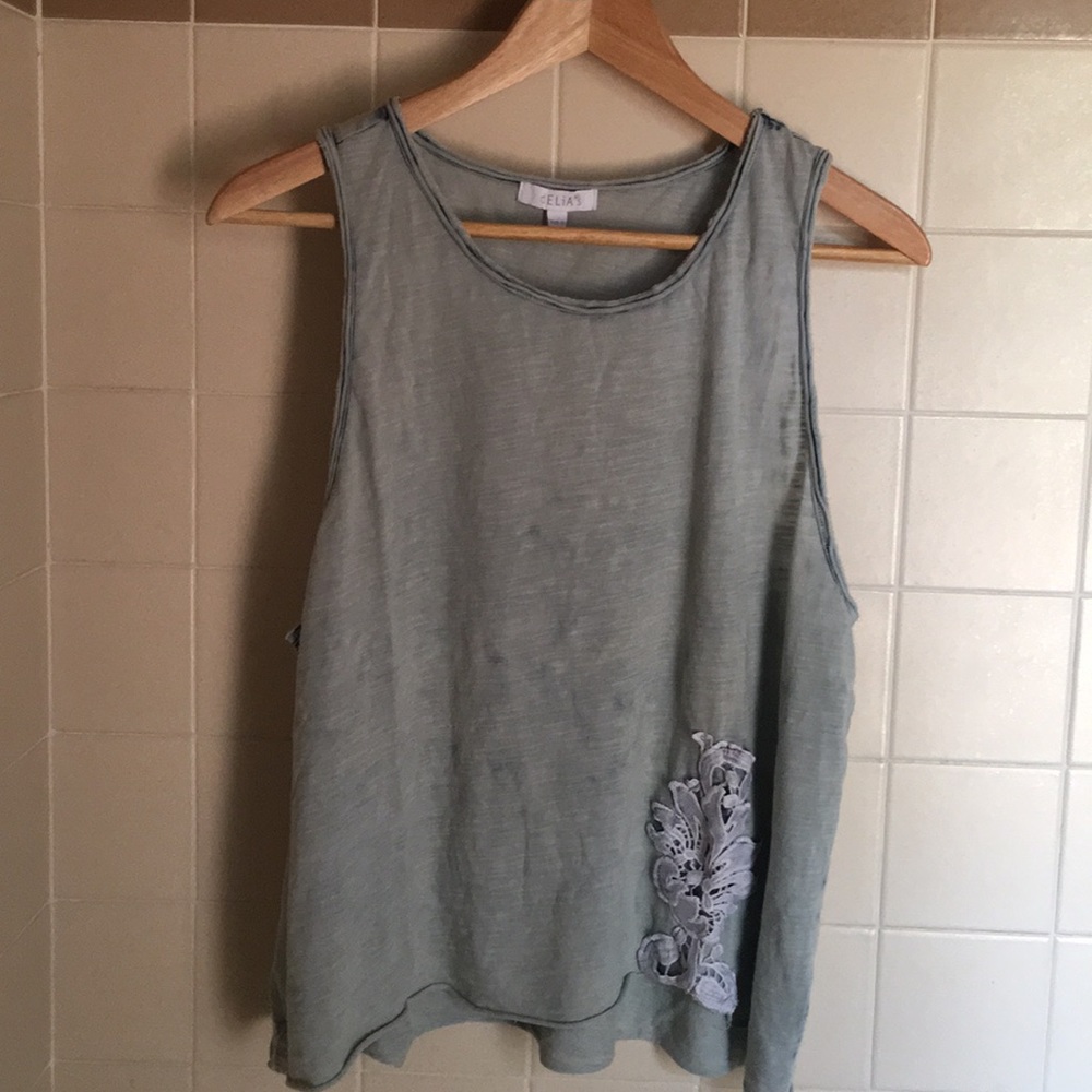 NWT dELiA*s Crochet Appliqué Tank